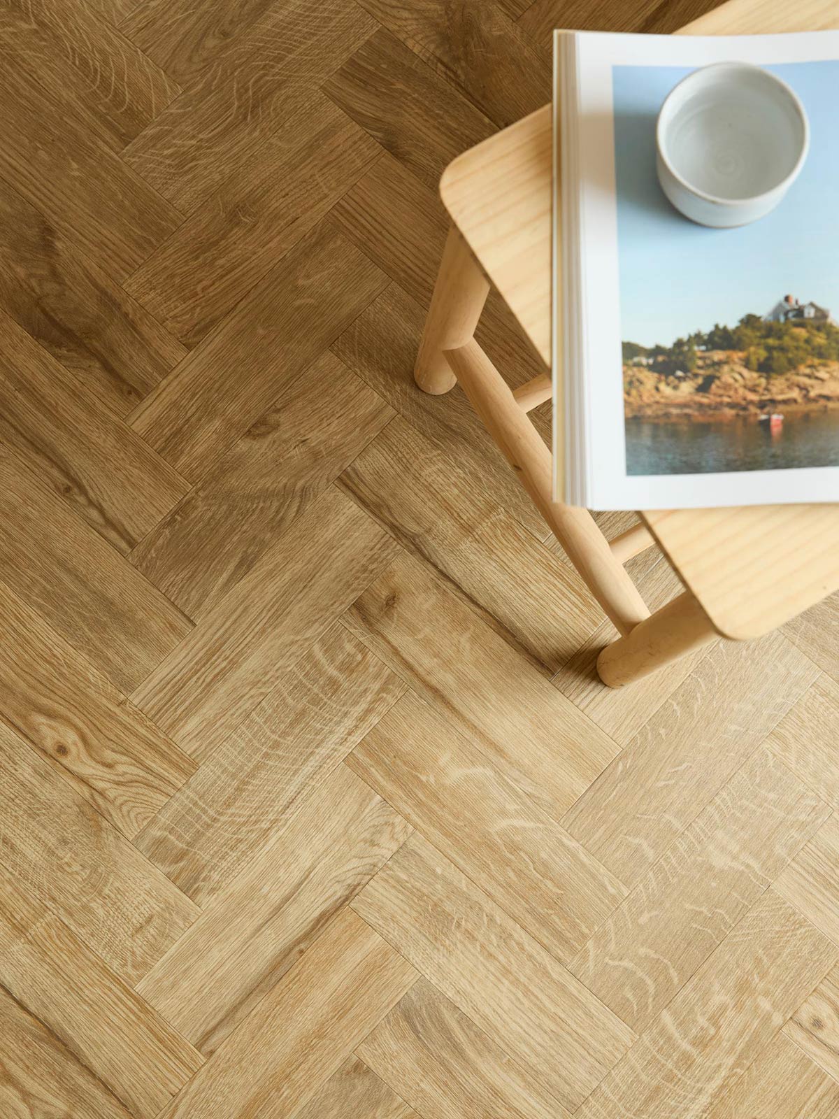 Featured Oak: Beautifully designed LVT flooring from the Amtico